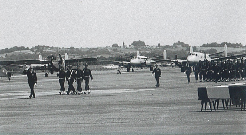 13_F 71 334 R28_e.jpg - .